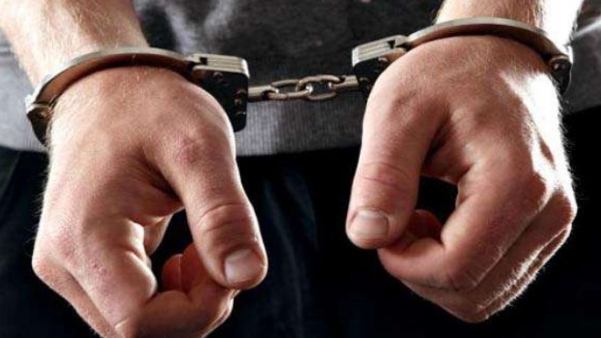 Във Велико Търново арестуваха най-наглия хулиган, позволи си дори в патрулката...