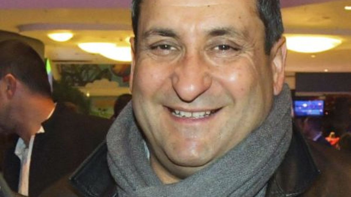 Тончо Токмакчиев не си знае парите, а тъпче...