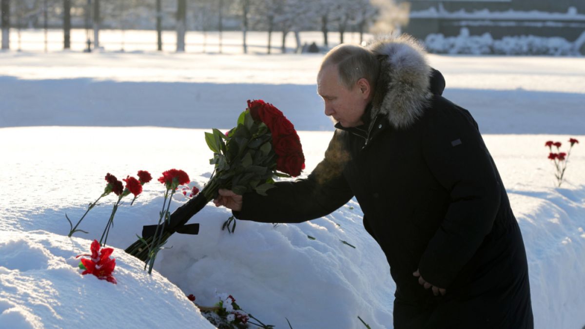 В памет на жертвите: Военен парад в Русия по случай 75 години от падането на блокадата в Ленинград (СНИМКИ/ВИДЕО)
