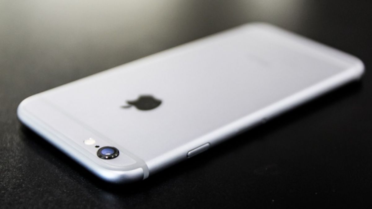 Бъг в iPhone позволява подслушване на чужд телефон
