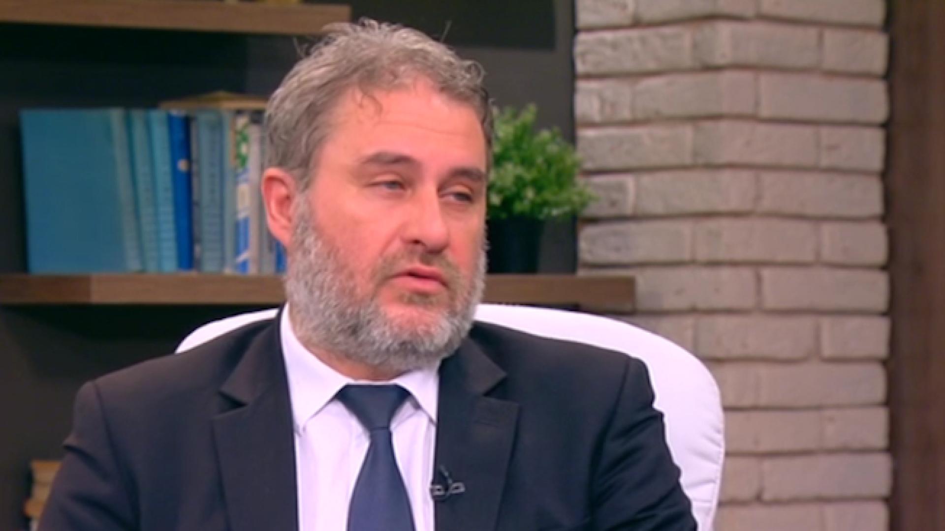 Боил Банов разгаза за драматичния търг за портрета на Батенберг