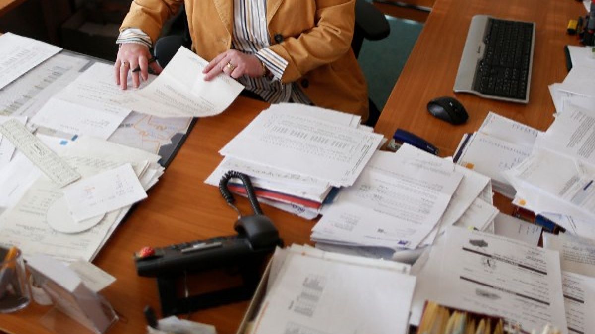 Въвеждат голяма промяна за всички чиновници в администрацията, вече ще могат да... 