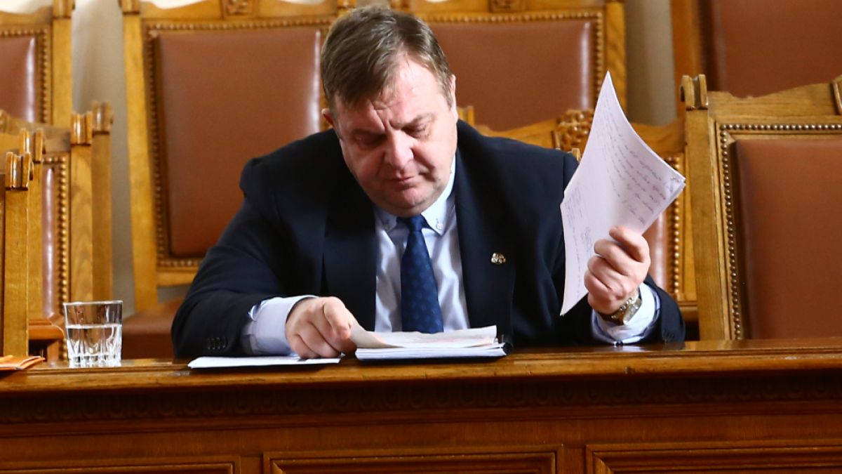 Каракачанов избесня заради това, което 30 години се случва с циганите