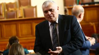 Валентин Радев: Обясни защо Слави и Радев потънаха в мълчание
