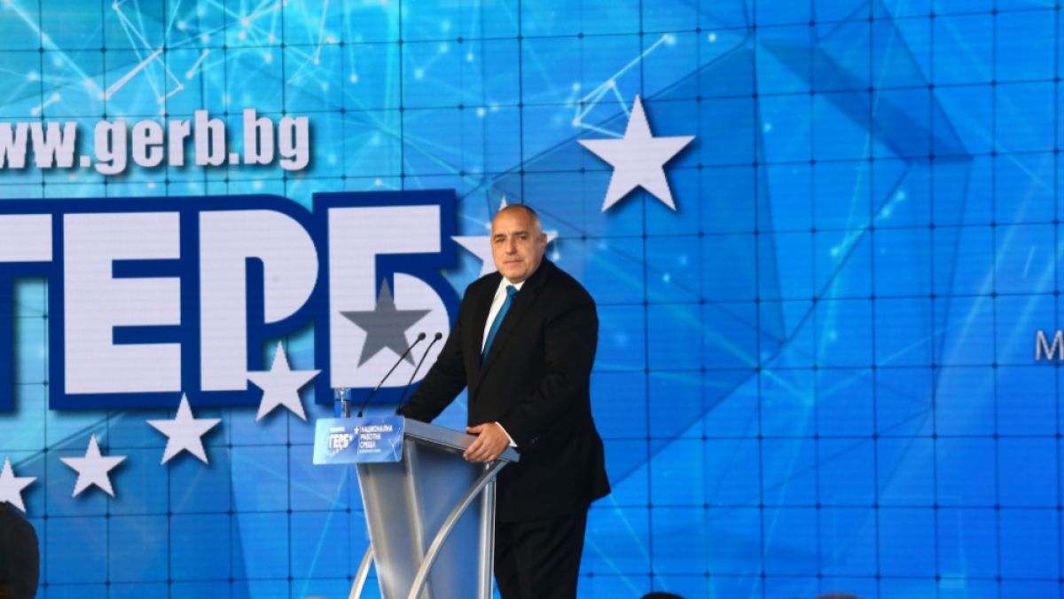В ранни зори: Борисов събра извънредно ГЕРБ, ето защо ВИДЕО