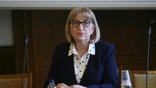 Цецка Цачева за скандала "Ало, Банов съм": Защо точно сега се вади стара флашка 
