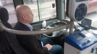 Шофьор на пловдивски рейс се прочу в мрежата с...
