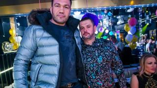 Известна плеймейтка видяла как умира собственик на "БИАД" (СНИМКИ) 