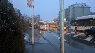 Само в БЛИЦ! Бесен екшън в столицата, в автобус от линия 310 се случи нещо страшно! 