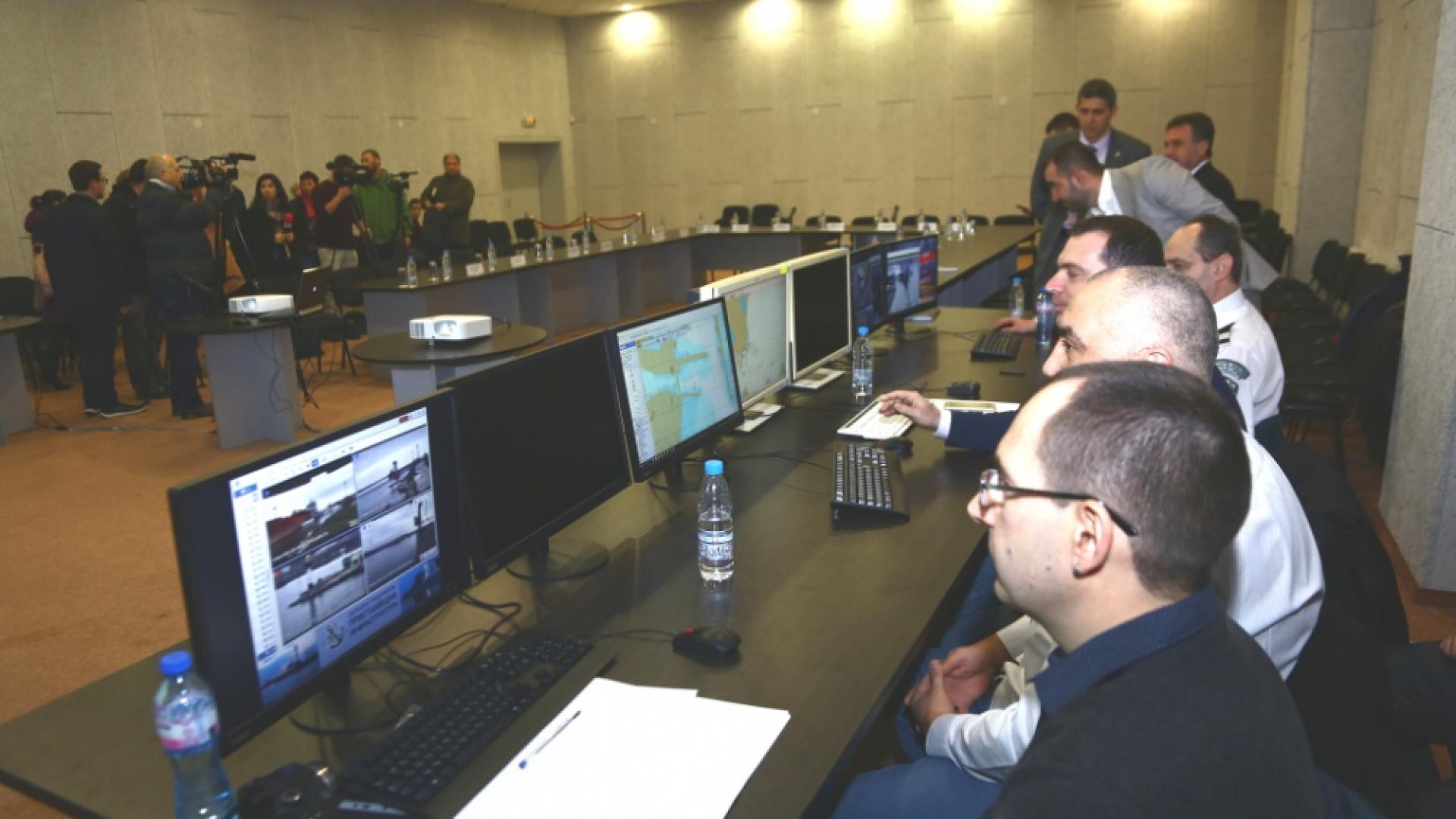 Държавата ще следи пътя на горивата от танкера до резервоара (СНИМКИ)