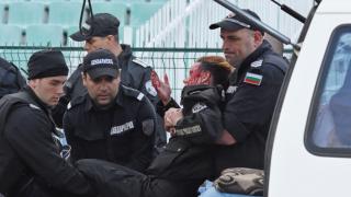 Полицайката Гергана почти ослепя, но СГС погали само с 4 години затвор гамена, който я замери с бомбичка - бил си признал (СНИМКИ)