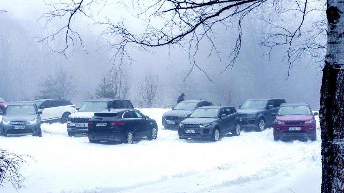 Тест-драйв на новите модели на Land Rover и Jaguar в преспите на Плана планина (СНИМКИ)