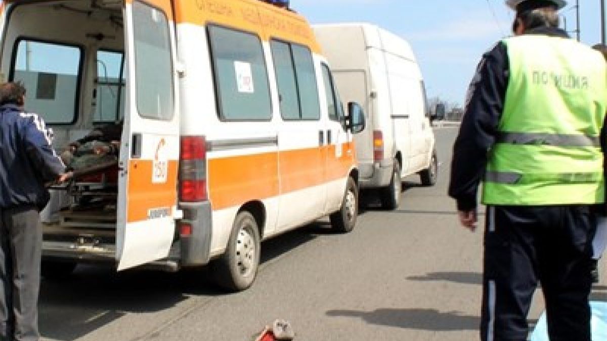Две жени са в болница след тежка катастрофа, а причината е повече от нелепа 