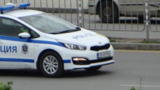 Търсят шофьор от Мадан, тръгнал да гази полицаи 