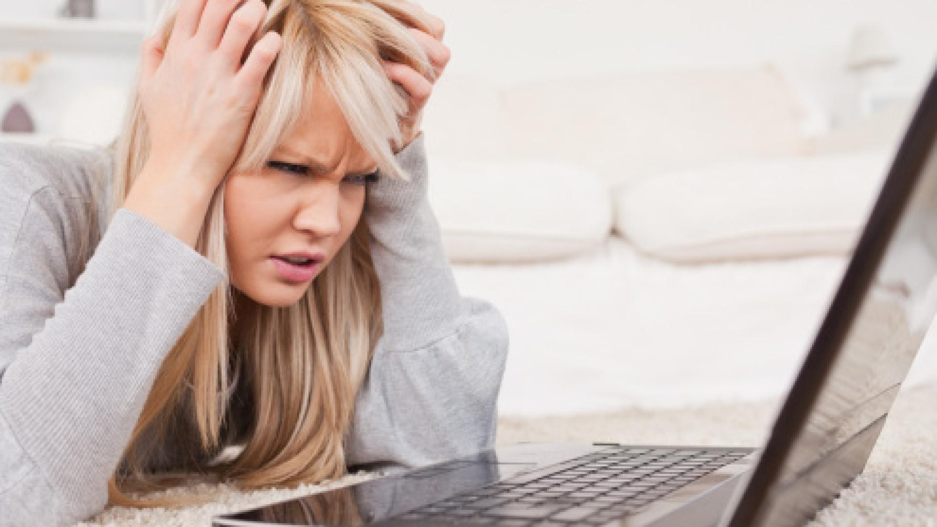 Онлайн магазин си навлече гнева на клиентите заради кльощава моделка (СНИМКИ)