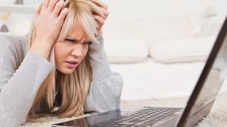 Онлайн магазин си навлече гнева на клиентите заради кльощава моделка (СНИМКИ)