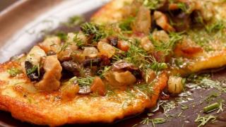 Няма такава вкусотия: Картофени палачинки с месце и гъбки