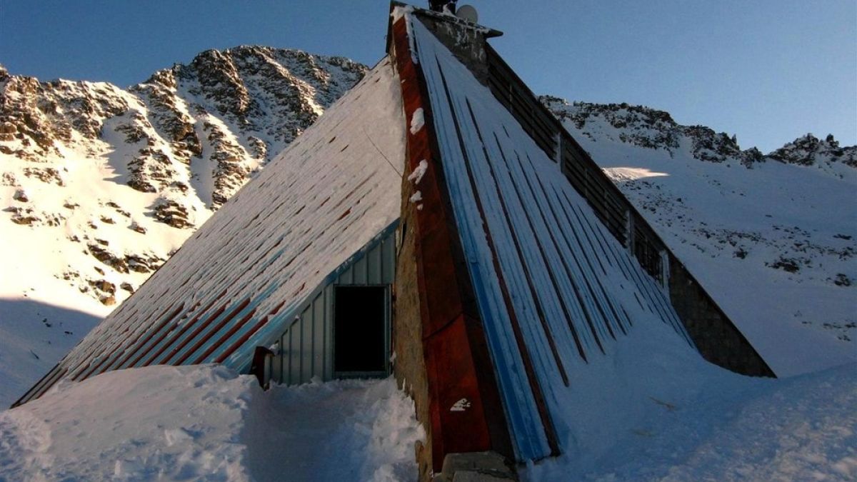 Тежка авария оставя без ток Мусала за половин година