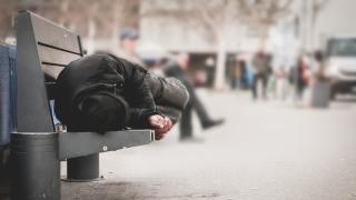 Бездомникът Марко спеше на улицата, но сега му се случва нещо невероятно 