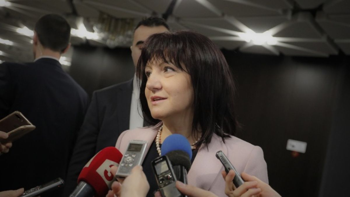 Цвета Караянчева: Ще има нова ЦИК