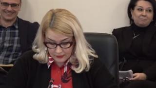 Скандално! Украински директор пусна порно на областно съвещание, вижте какво се случи (ВИДЕО)