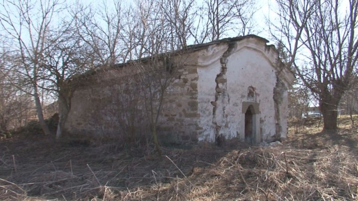 Пенсионерка дари спестяванията си за паметник на Апостола в Мездра
