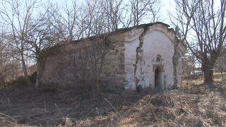 Пенсионерка дари спестяванията си за паметник на Апостола в Мездра