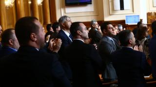 Историческо: Депутатите ратифицираха протокола за присъединяване на Република Северна Македония към НАТО (СНИМКИ)