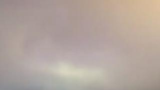 Уфолозите в ступор от тази гледка в небето (ВИДЕО)