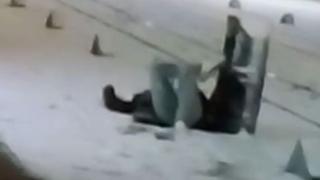 ‎Само в БЛИЦ! Дебилна случка в среднощна София втрещи мрежата (СНИМКИ/ВИДЕО)