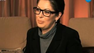 С лукава усмивка Даниела Тренчева се заумилква на Ламбо, а той... (СНИМКИ/ВИДЕО)