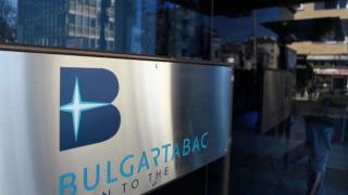 Фабриката за фалшиви новини извади от нафталина измишльотината за "Булгартабак" и Пеевски  