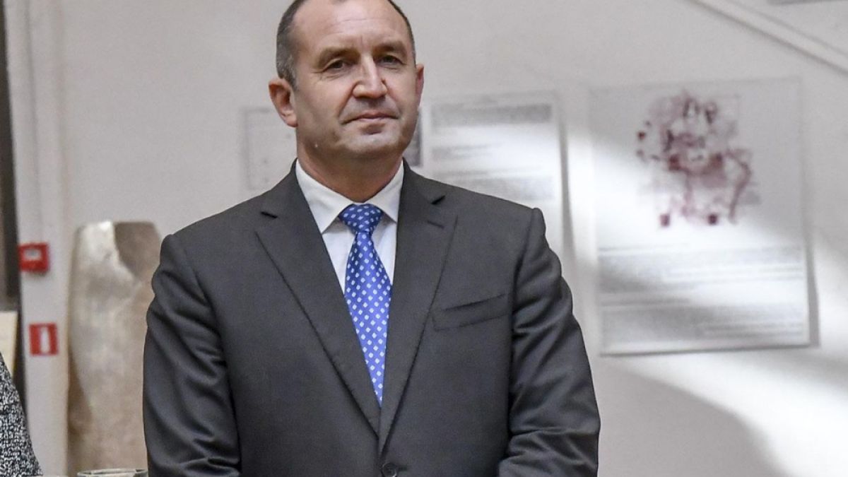 Румен Радев от Словакия: Не бива друг да решава бъдещето на българските енергийни проекти 