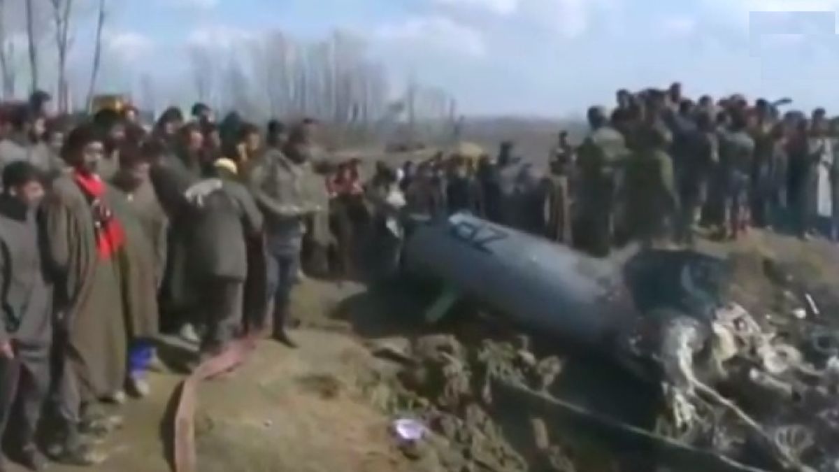 NDTV: F-16 и Су-30 се счепкаха в жестока схватка с участието на 56 бойни самолета на Индия и Пакистан, кой рухна пръв 