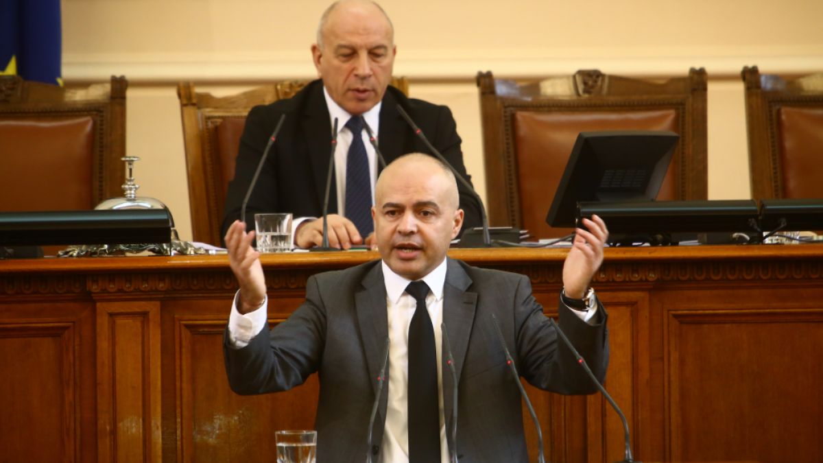 Депутат от БСП хвърли бомба за винетките