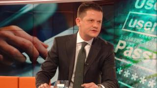 Шефът на КЗП разкри за огромна далавера на аптека с клиентите си