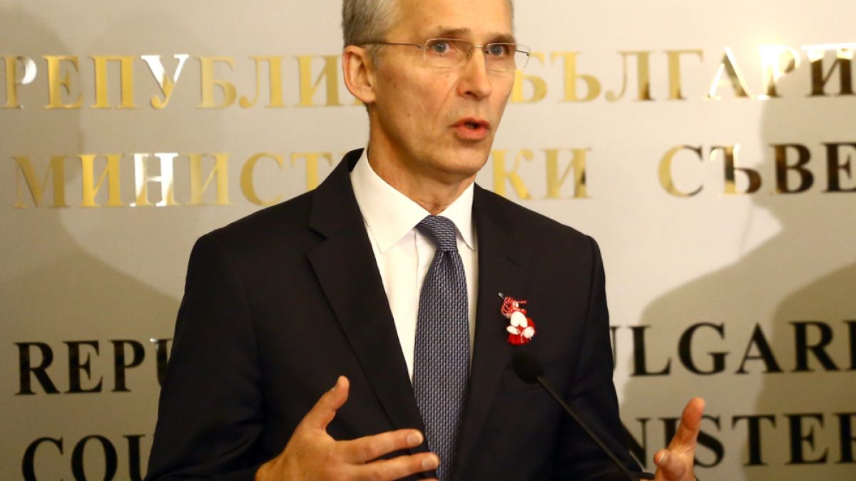Столтенберг заговори за мощта на НАТО и отношенията с Русия