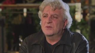 Навръх празника Сашо Морфов разплака всички с думите си за свободата, лумпените и „живите мъртви“ българи (ВИДЕО)