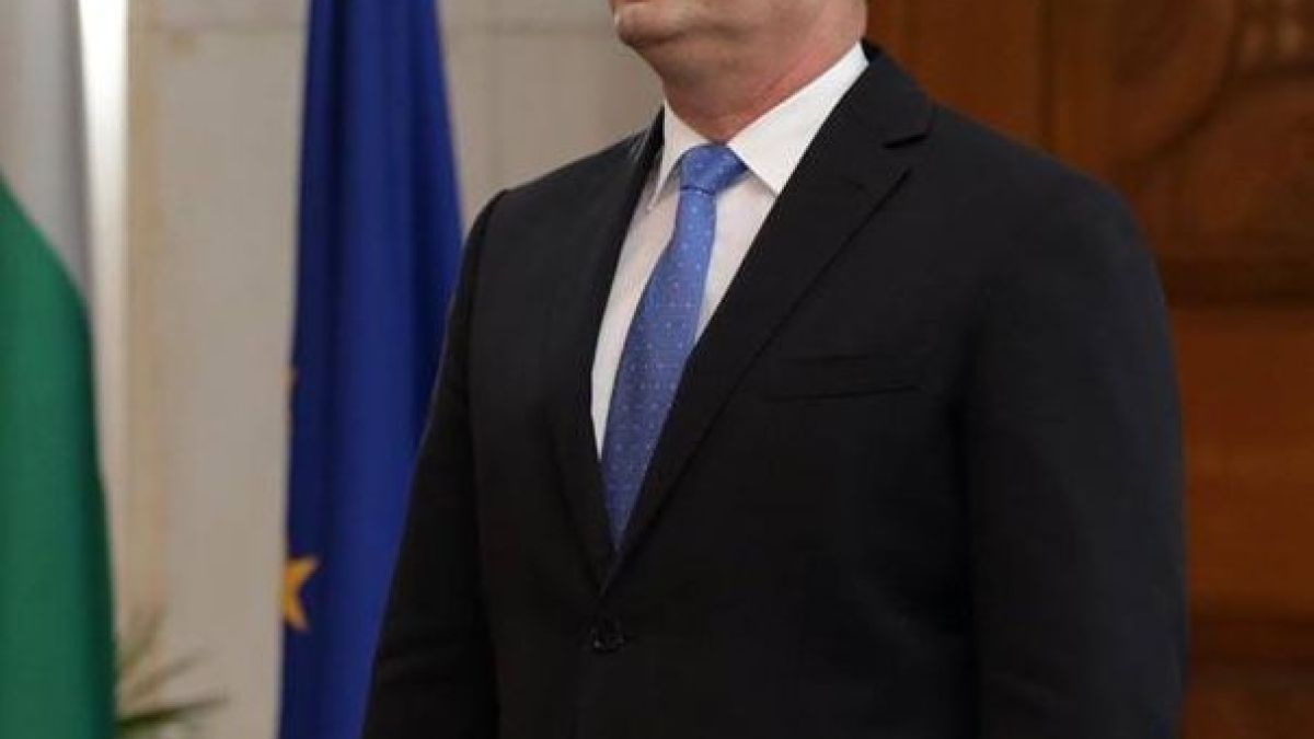 Медведев се видя и с президента Радев!