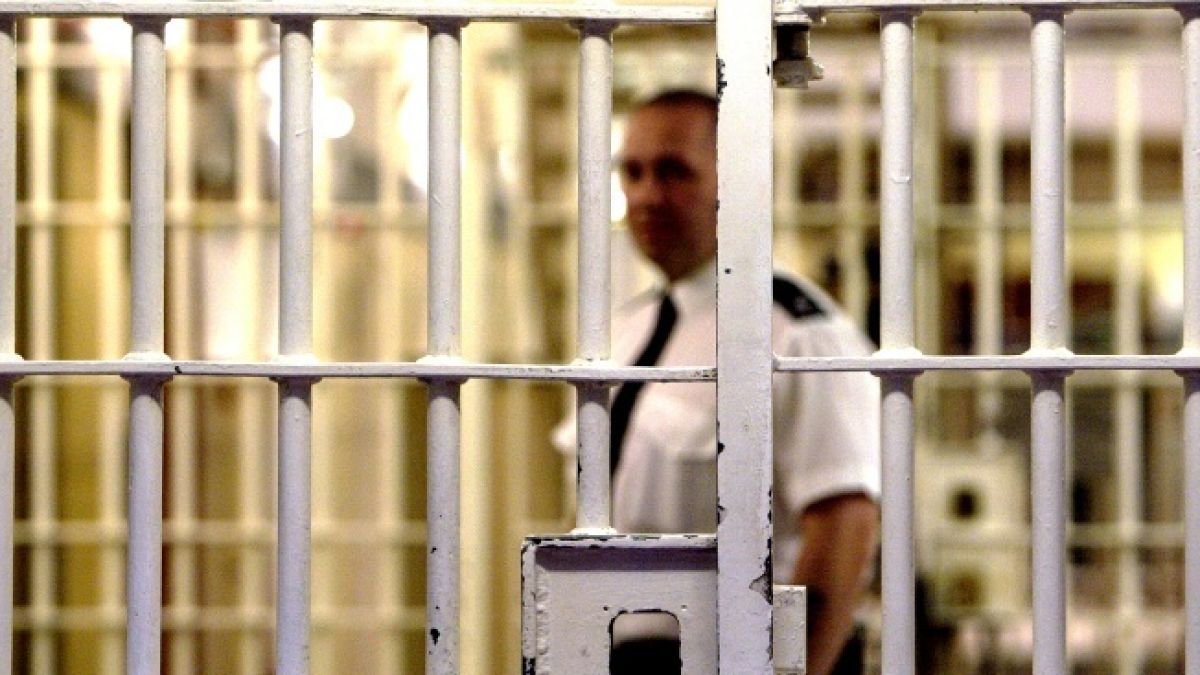 Шок! Германец тровил колегите си, като слагал живак в сандвичите им
