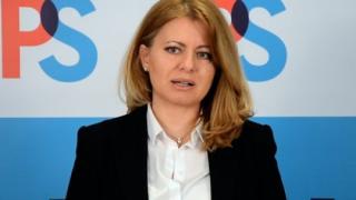 Знойна русокоса адвокатка води убедително за президент на Словакия (СНИМКИ)