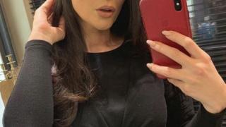Преслава легна под ножа и шашна феновете си с нова визия (СНИМКА)