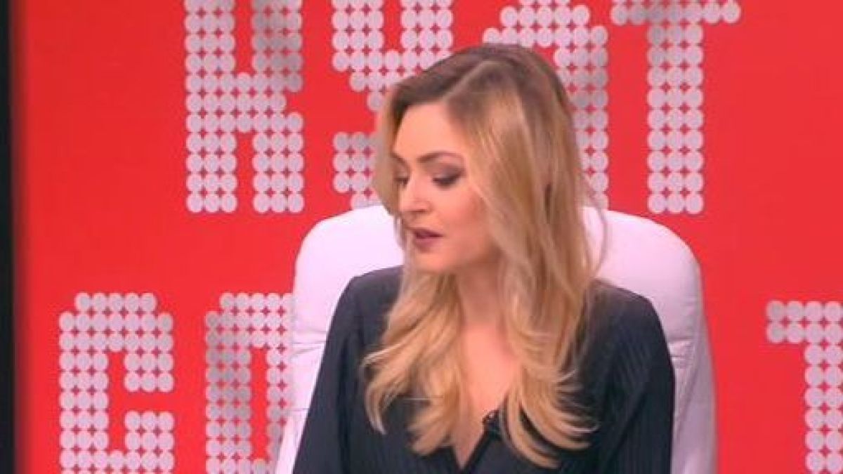 Заместничката на Петя Дикова заголи бедра в ефир, няма такъв сексапил (СНИМКИ)
