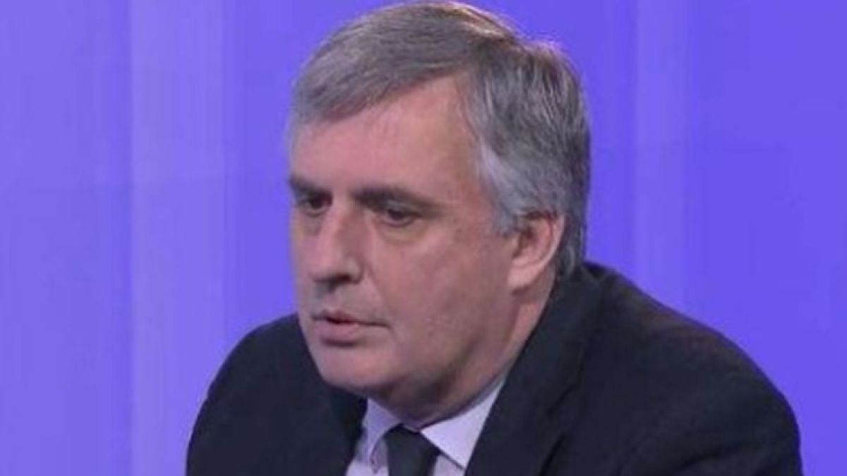 Калфин захапа здраво Нинова