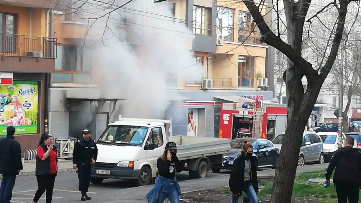 Ад и гърмежи в Бургас, жена загуби 150 бона! (СНИМКИ)