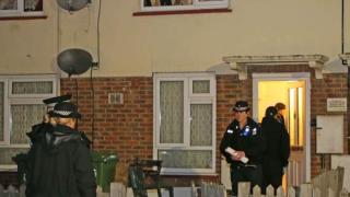 Кърваво нападение с бухалка и нож в Англия, обявиха го за тероризъм (СНИМКИ)