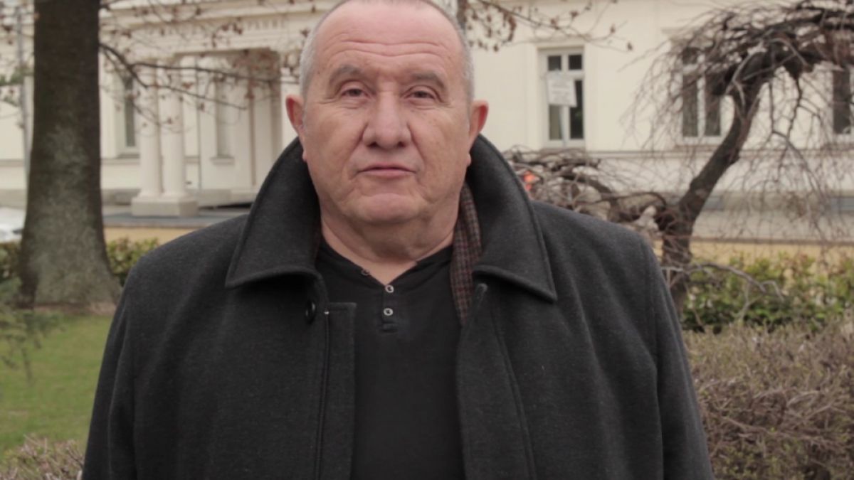 Шкумбата тормозел по жесток начин жена си