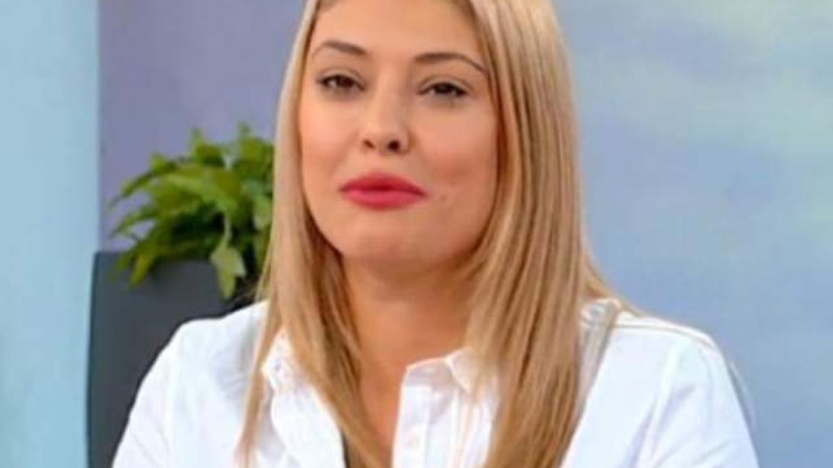 Ева Веселинова изби рибата с тази табела! Обяви, че си търси... (СНИМКИ)