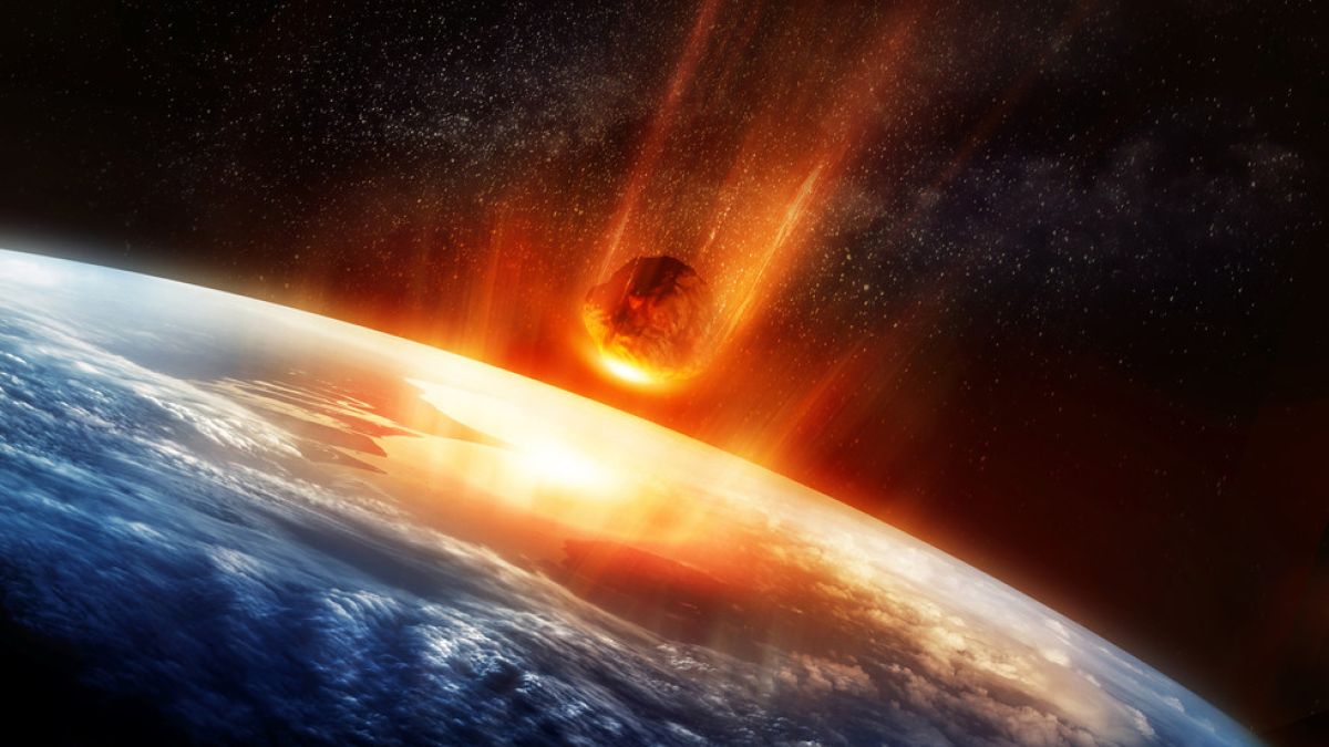 ПВО на САЩ е засякла как огромен метеорит експлодирал като 10 Фукушими над Берингово море 