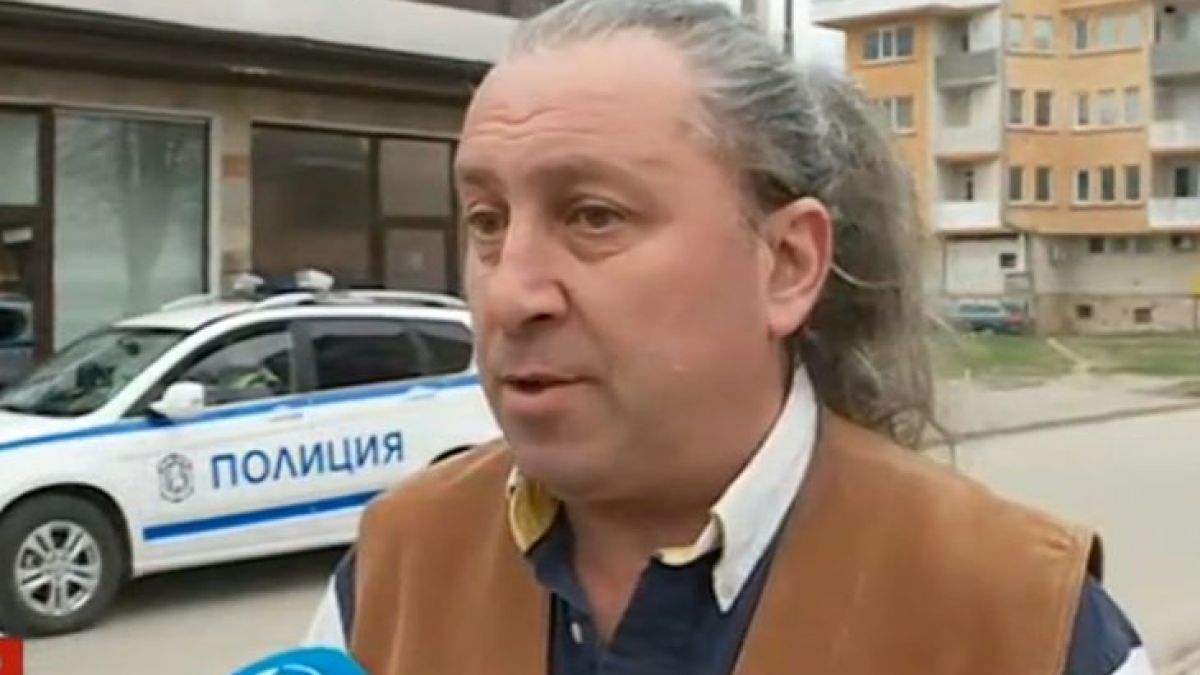 Свидетел с покъртителен разказ за убийството в Ботевград: Дръпнах детето от трупа, лежащ в локва кръв! (СНИМКИ)